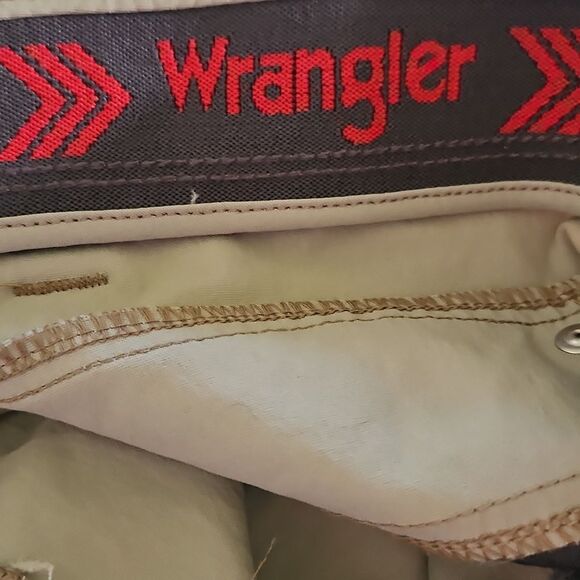 Wrangler Cargo Shorts Men’s W 42 Tan Casual Utility Pockets Outdoor Hiking Work - Picture 6 of 6